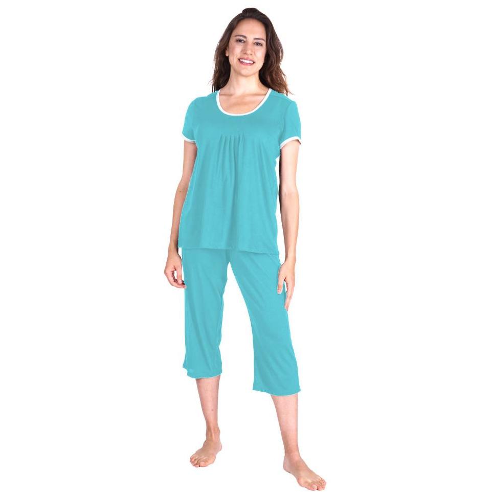 MOISTURE WICKING PLEATED T-SHIRT CAPRI SET
